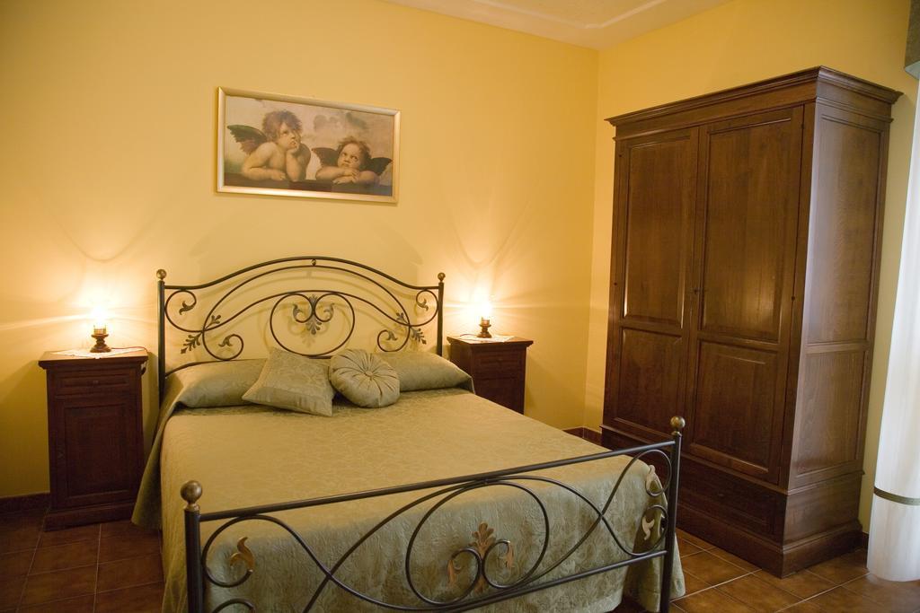 B&B Podere Ospedaletto Μπολσένα Δωμάτιο φωτογραφία